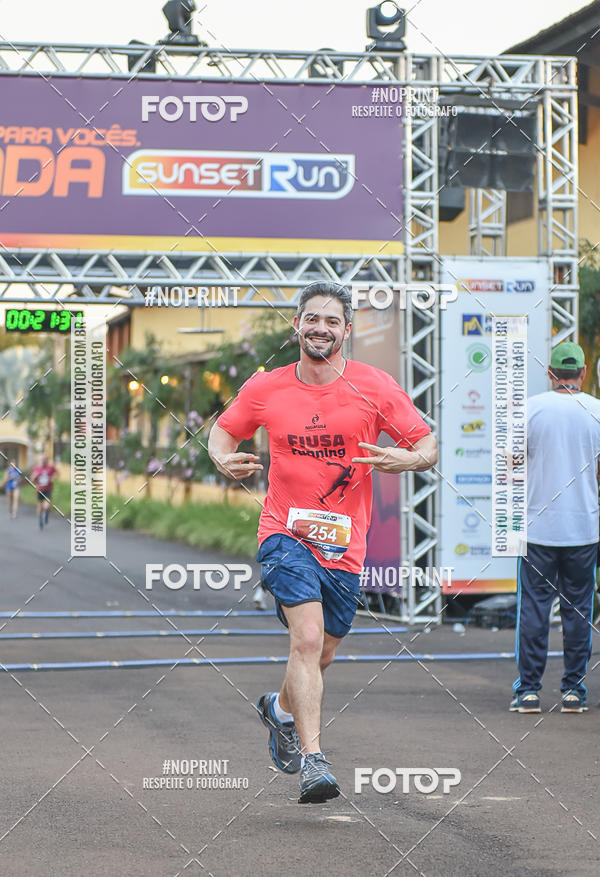 Buy your photos of the eventSunset Run 2019 on Fotop