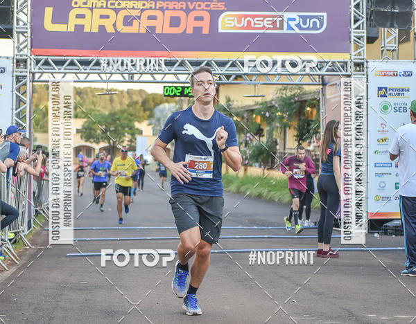Buy your photos of the eventSunset Run 2019 on Fotop