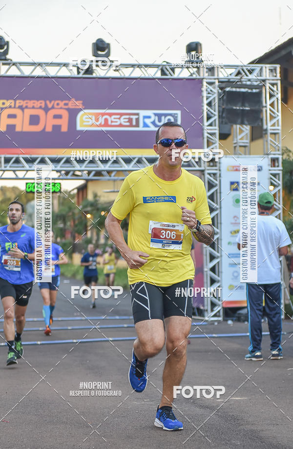 Buy your photos of the eventSunset Run 2019 on Fotop