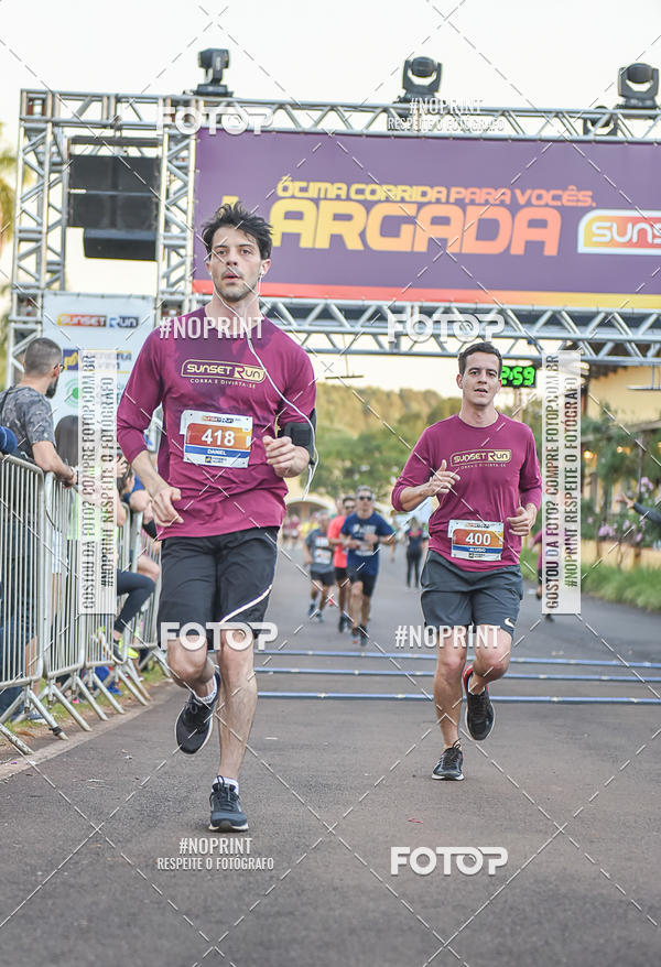 Buy your photos of the eventSunset Run 2019 on Fotop