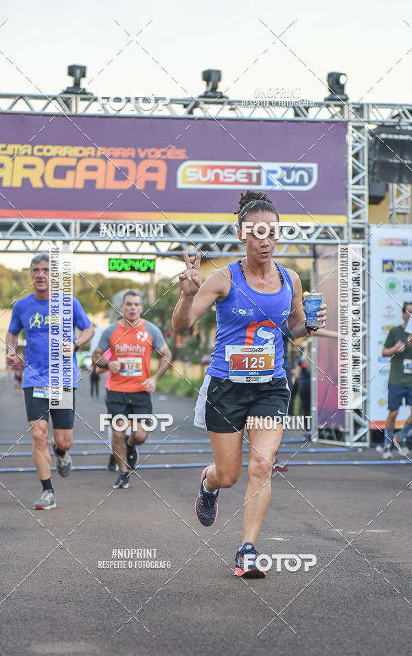 Buy your photos of the eventSunset Run 2019 on Fotop