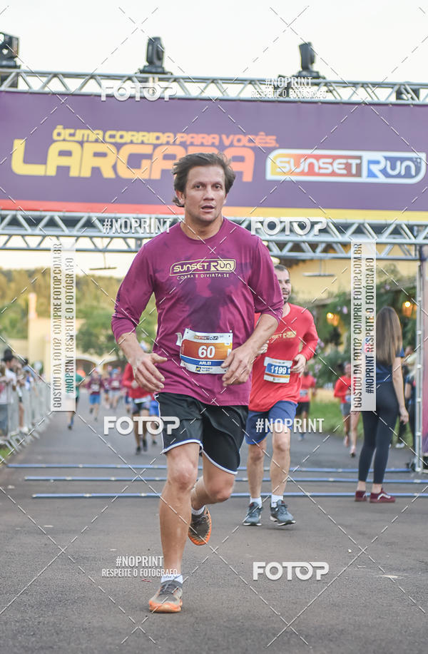 Buy your photos of the eventSunset Run 2019 on Fotop