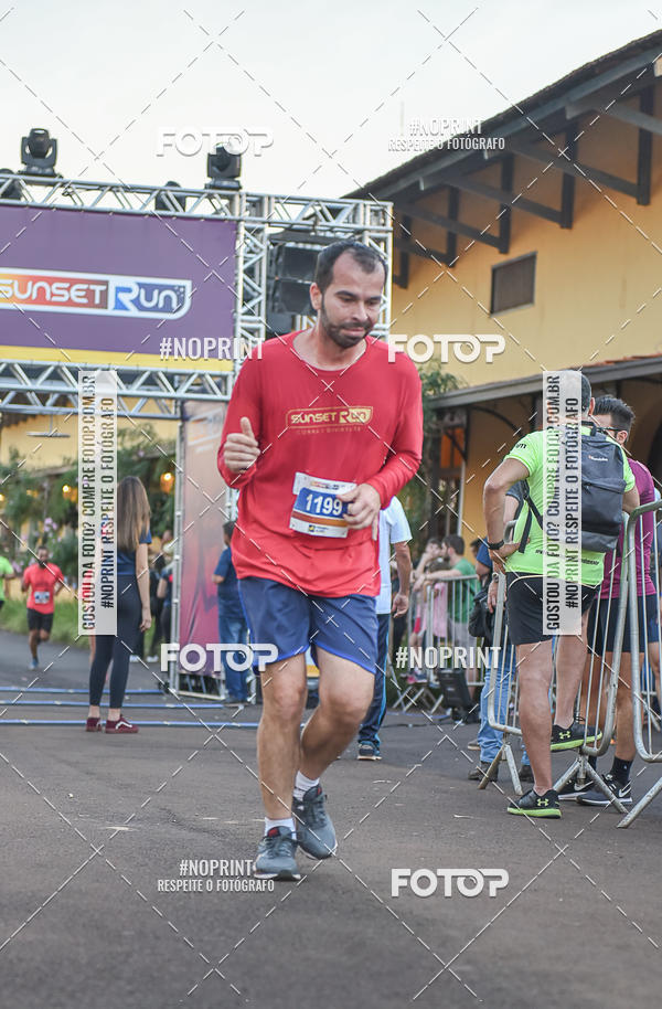 Buy your photos of the eventSunset Run 2019 on Fotop