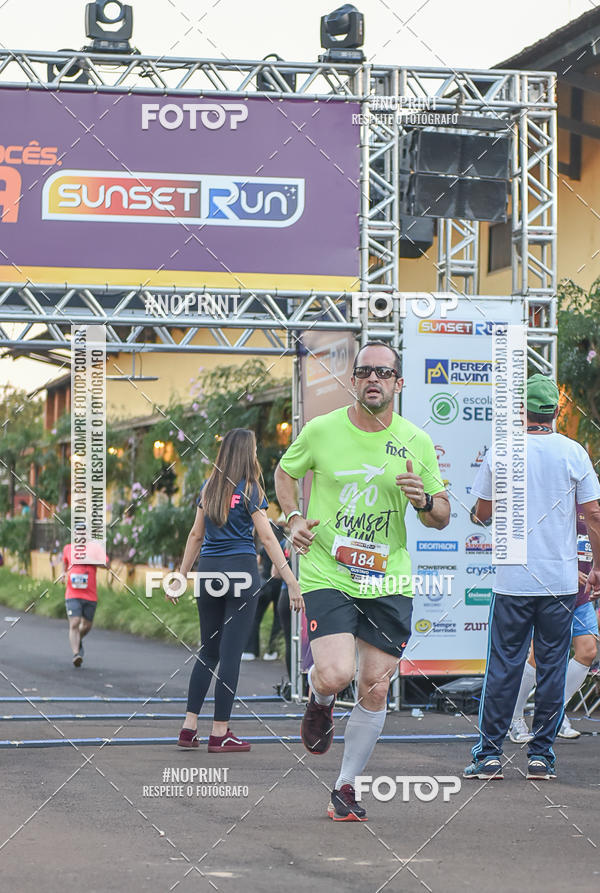 Buy your photos of the eventSunset Run 2019 on Fotop