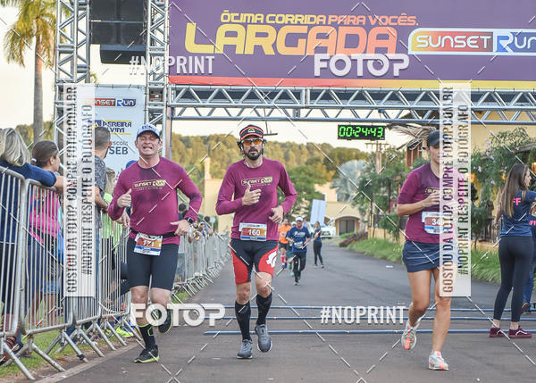 Buy your photos of the eventSunset Run 2019 on Fotop