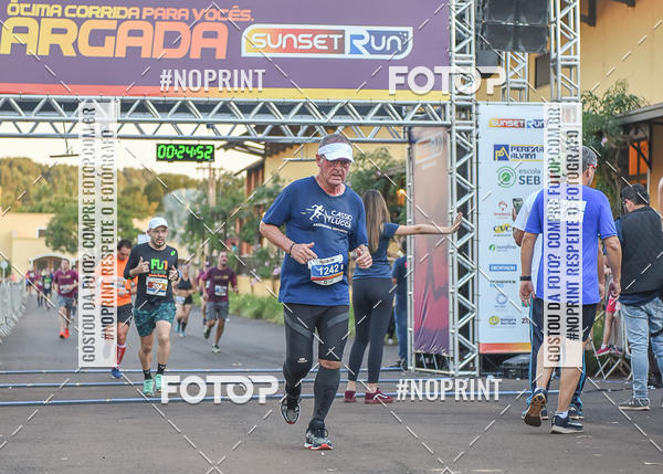 Buy your photos of the eventSunset Run 2019 on Fotop