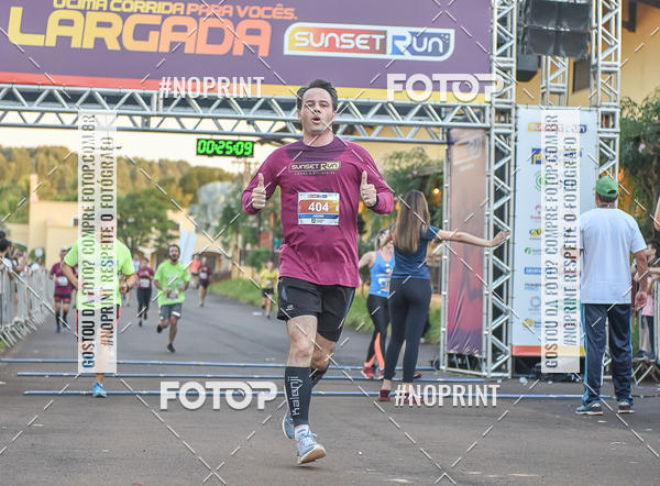 Buy your photos of the eventSunset Run 2019 on Fotop
