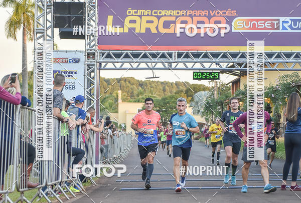 Buy your photos of the eventSunset Run 2019 on Fotop