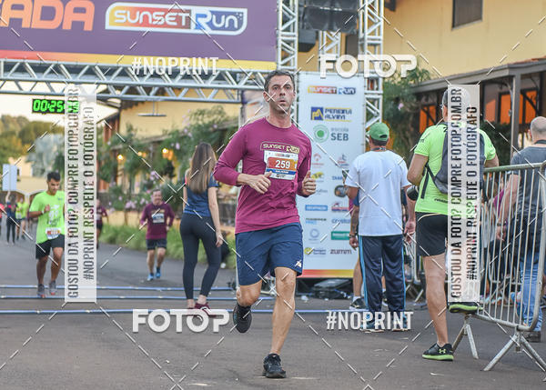 Buy your photos of the eventSunset Run 2019 on Fotop