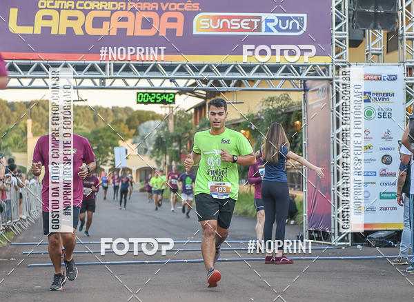 Buy your photos of the eventSunset Run 2019 on Fotop