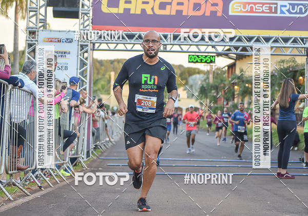 Buy your photos of the eventSunset Run 2019 on Fotop