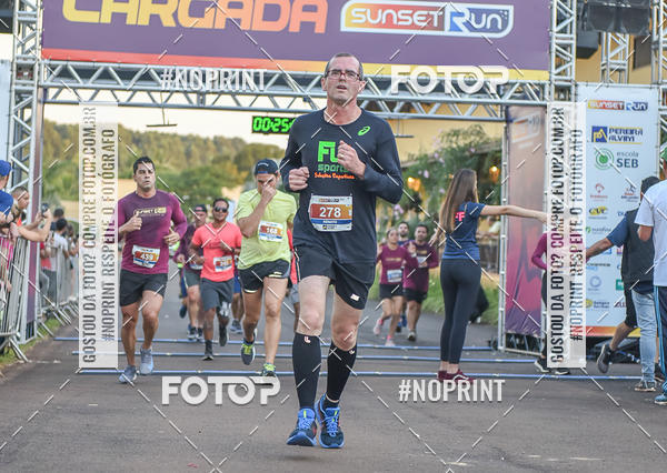 Buy your photos of the eventSunset Run 2019 on Fotop