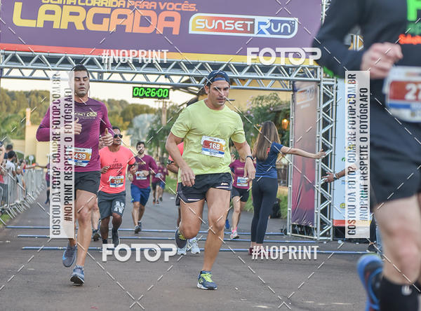 Buy your photos of the eventSunset Run 2019 on Fotop