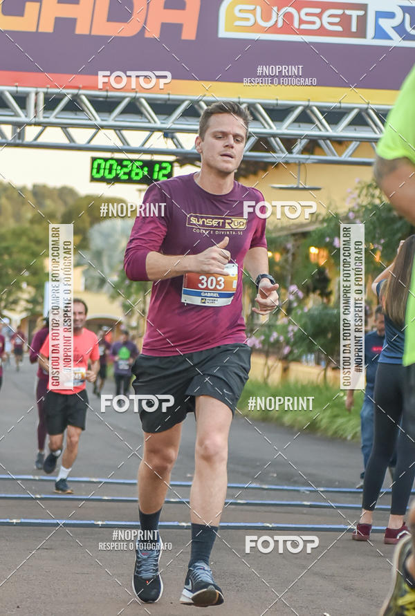 Buy your photos of the eventSunset Run 2019 on Fotop