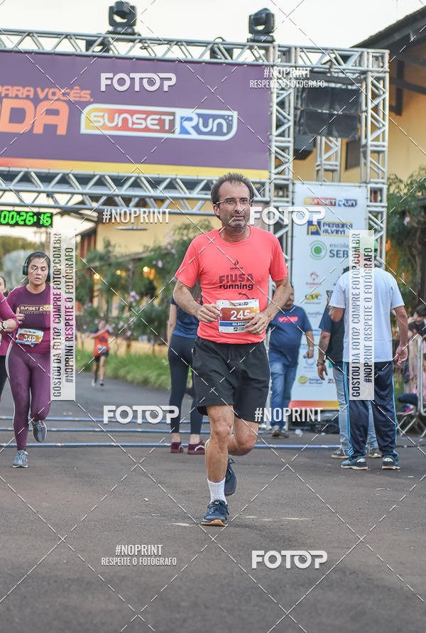 Buy your photos of the eventSunset Run 2019 on Fotop