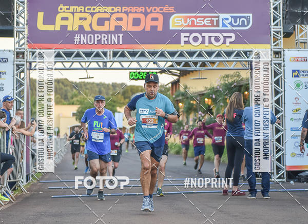 Buy your photos of the eventSunset Run 2019 on Fotop