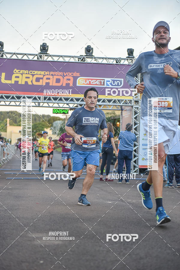 Buy your photos of the eventSunset Run 2019 on Fotop