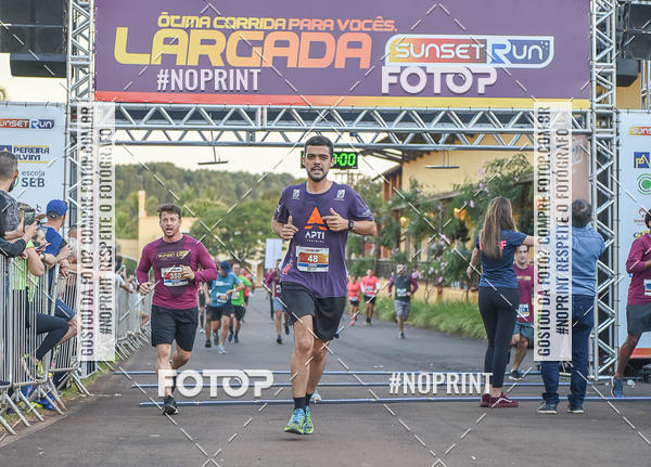 Buy your photos of the eventSunset Run 2019 on Fotop