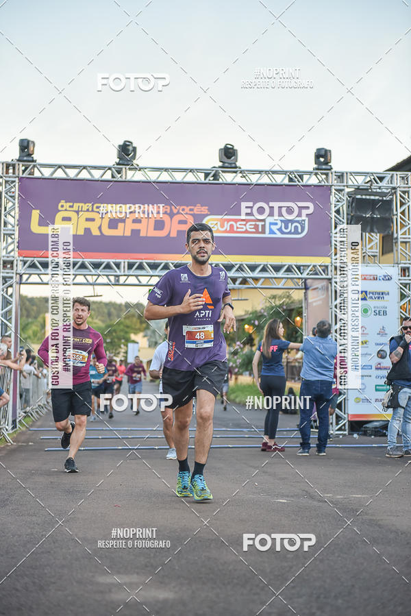 Buy your photos of the eventSunset Run 2019 on Fotop