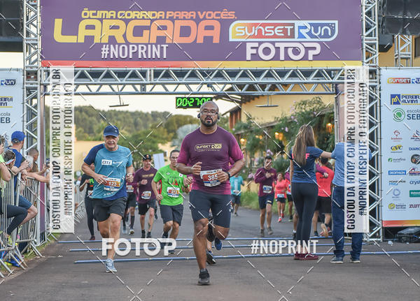 Buy your photos of the eventSunset Run 2019 on Fotop