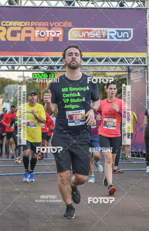 Buy your photos of the eventSunset Run 2019 on Fotop