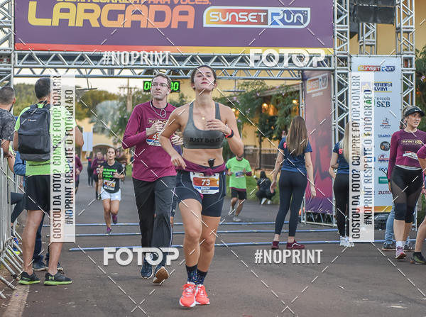 Buy your photos of the eventSunset Run 2019 on Fotop