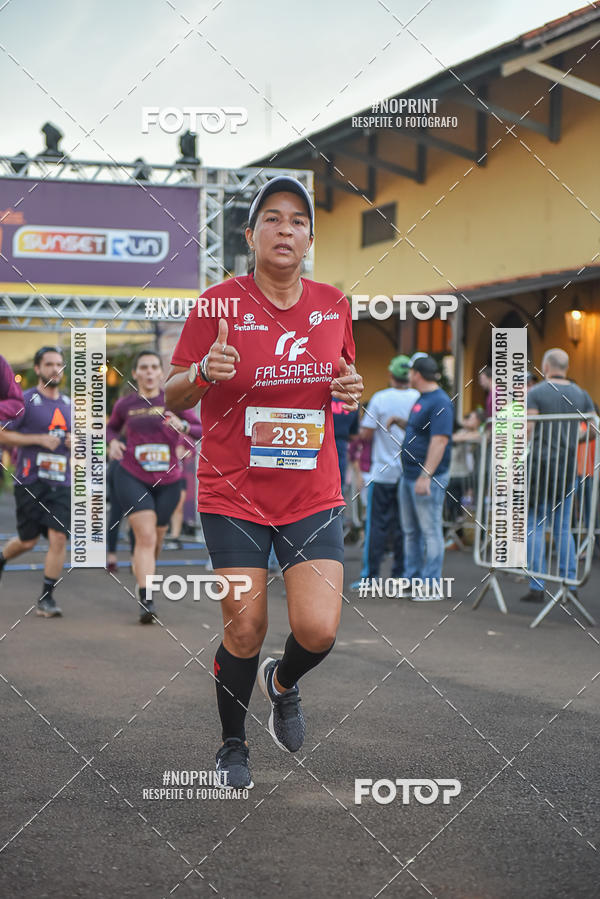 Buy your photos of the eventSunset Run 2019 on Fotop