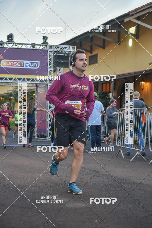 Buy your photos of the eventSunset Run 2019 on Fotop