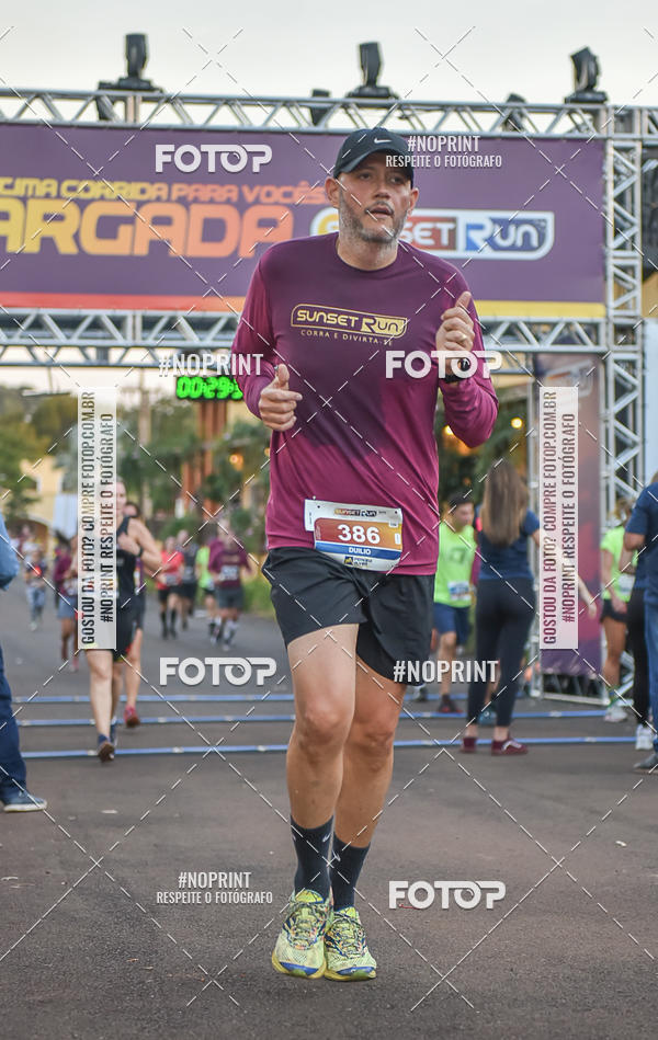 Buy your photos of the eventSunset Run 2019 on Fotop
