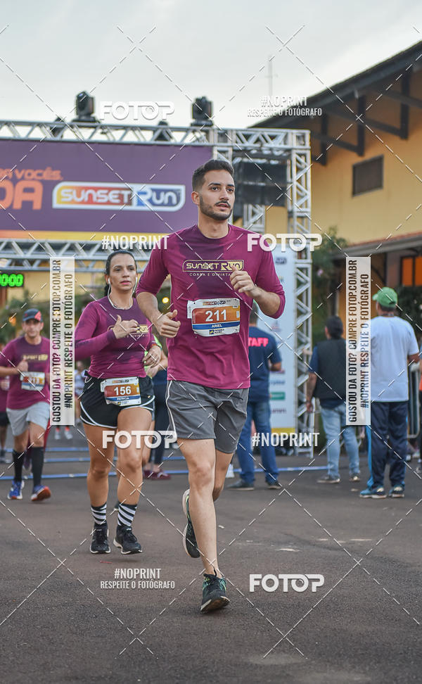Buy your photos of the eventSunset Run 2019 on Fotop