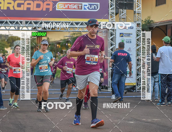 Buy your photos of the eventSunset Run 2019 on Fotop