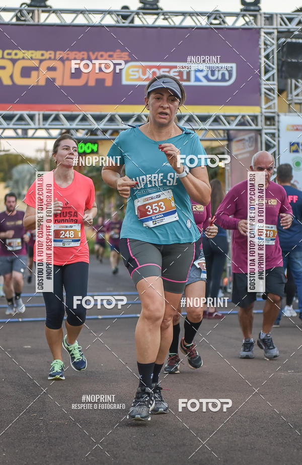 Buy your photos of the eventSunset Run 2019 on Fotop