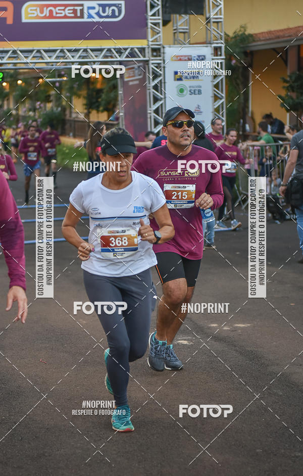 Buy your photos of the eventSunset Run 2019 on Fotop