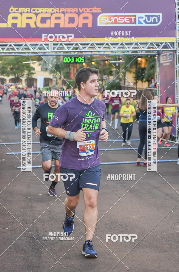 Buy your photos of the eventSunset Run 2019 on Fotop