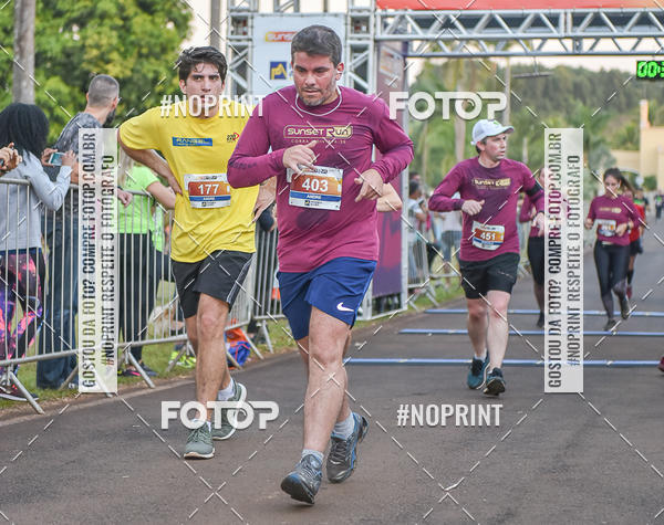 Buy your photos of the eventSunset Run 2019 on Fotop