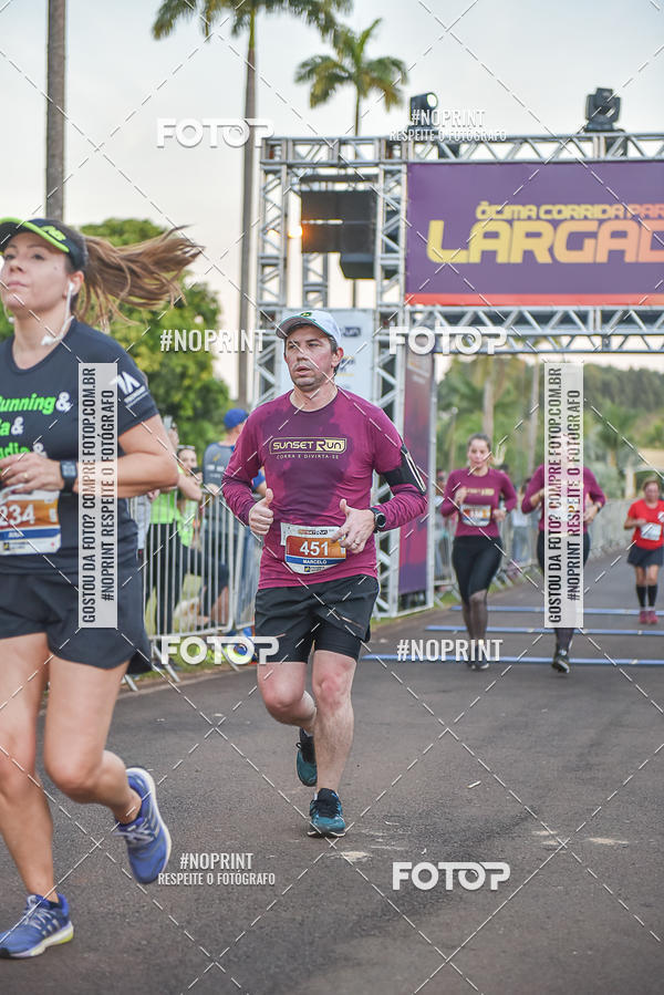 Buy your photos of the eventSunset Run 2019 on Fotop