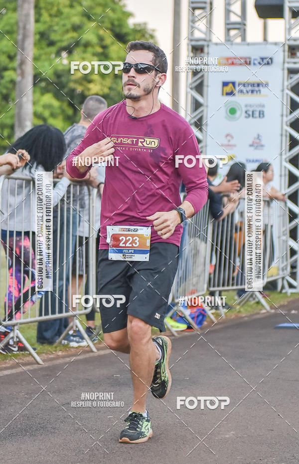 Buy your photos of the eventSunset Run 2019 on Fotop