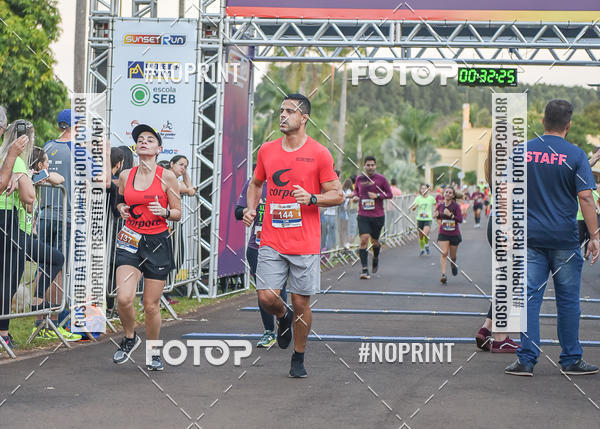 Buy your photos of the eventSunset Run 2019 on Fotop