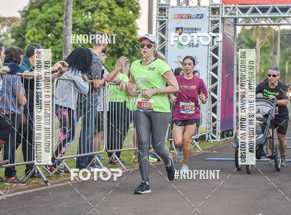 Buy your photos of the eventSunset Run 2019 on Fotop