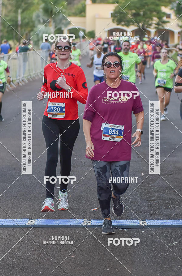Buy your photos of the eventSunset Run 2019 on Fotop