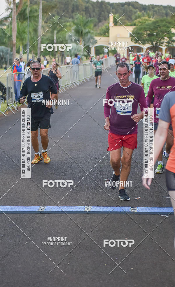 Buy your photos of the eventSunset Run 2019 on Fotop