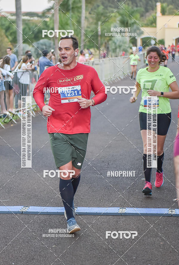 Buy your photos of the eventSunset Run 2019 on Fotop