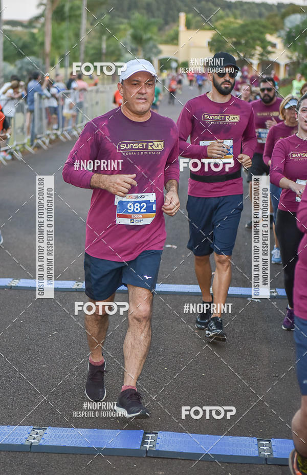 Buy your photos of the eventSunset Run 2019 on Fotop