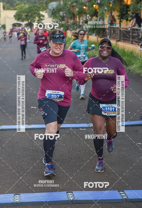 Buy your photos of the eventSunset Run 2019 on Fotop
