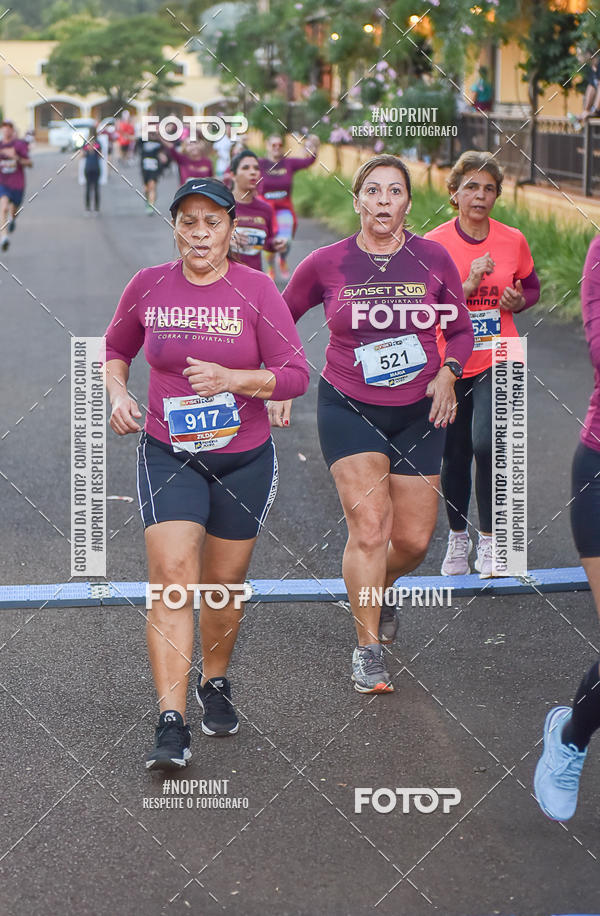 Buy your photos of the eventSunset Run 2019 on Fotop