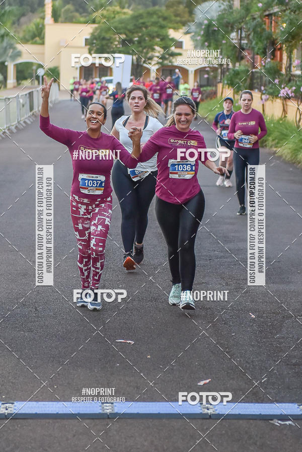 Buy your photos of the eventSunset Run 2019 on Fotop