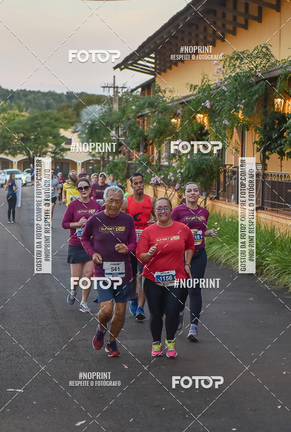 Buy your photos of the eventSunset Run 2019 on Fotop