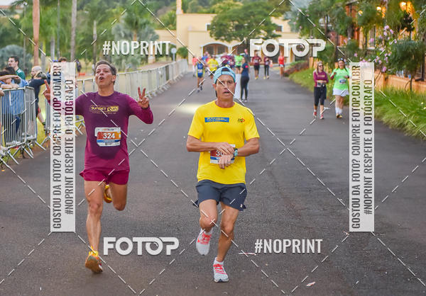 Buy your photos of the eventSunset Run 2019 on Fotop