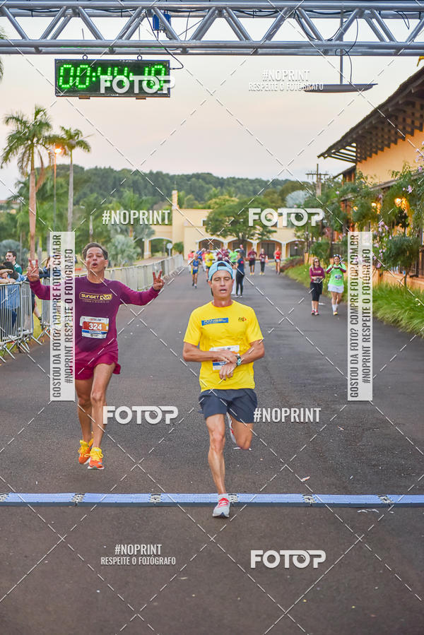 Buy your photos of the eventSunset Run 2019 on Fotop