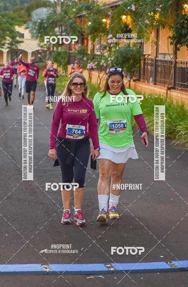 Buy your photos of the eventSunset Run 2019 on Fotop